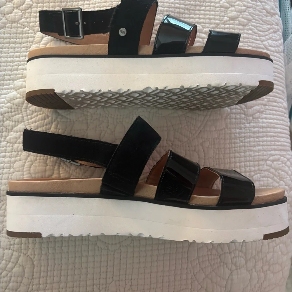 UGG Black Braelynn Women's Sandals - Picture 4 of 8
